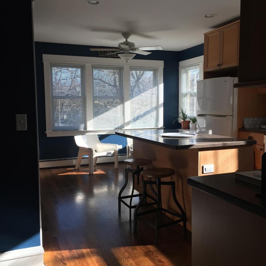 Oak Park Beauties - Tree Lined Streets - Walkable Apartment Exterior photo